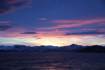 Sonnenuntergang im Winter in Norwegen