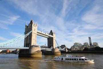 Fototapeta na wymiar Tower bridge cityscape London England