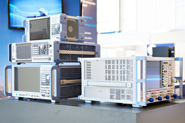 Oscilloscope and network analyzer