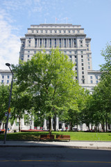 Obraz premium Balade dans les rues de Montréal, l'édifice Sun Life