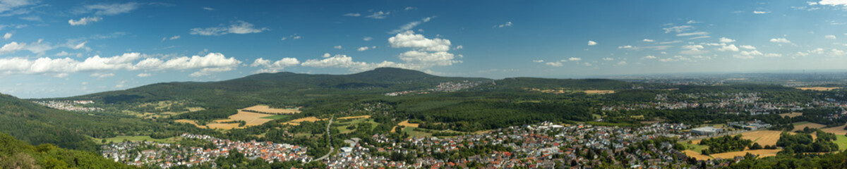 Fototapeta na wymiar Panorama of the Taunus low mountain range