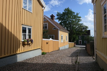 Fototapeta na wymiar Häuserzeile in Vimmerby Schweden