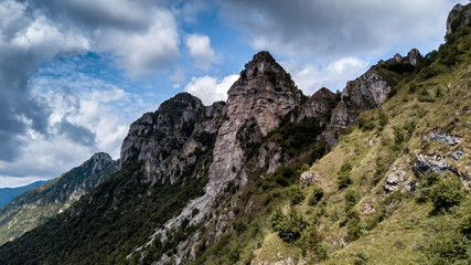Fototapeta na wymiar monti di Lodino in provincia di Brescia