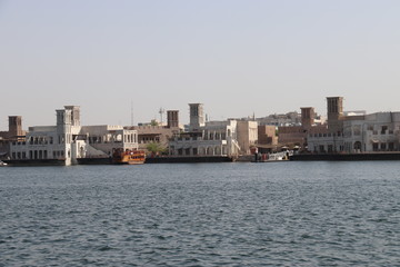 Obraz premium Canal à Dubaï, Émirats arabes unis 