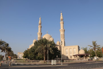 Fototapeta na wymiar Mosquée de Jumeirah à Dubaï, Émirats arabes unis