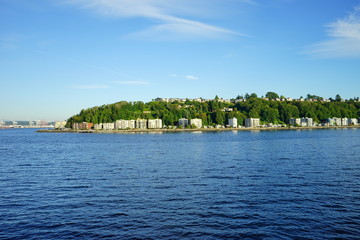 Fototapeta na wymiar Beautiful waterfront building of Seattle, in Washington State 