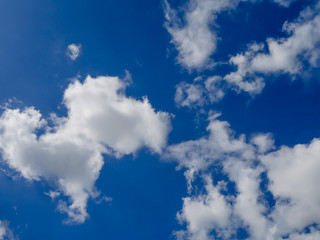 Obraz premium Sky and white clouds