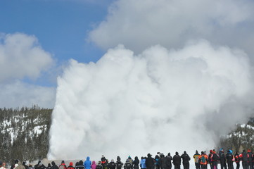 Crowd with Old Faithful