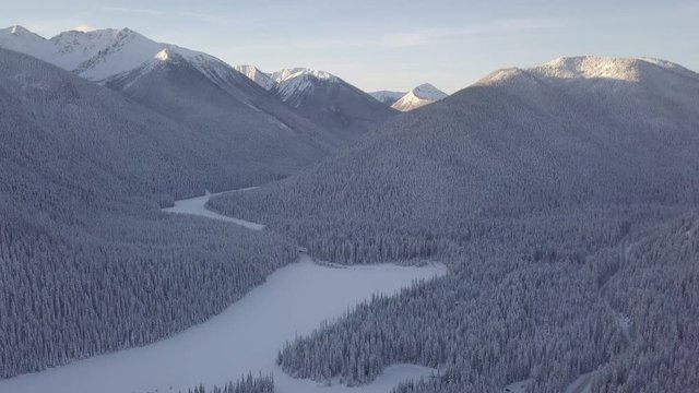 [D-LOG] 4K Frozen Lake Aerial Shot