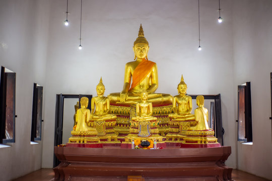 golden buddha statue in bangkok thailand