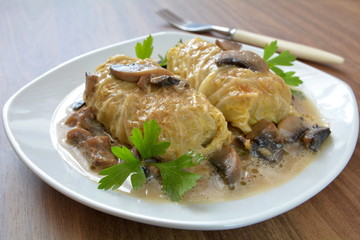 gołąbki z sosem pieczarkowym © robert6666