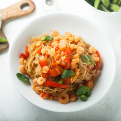 Noodles with shrimps and chili