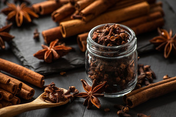 cinnamon sticks, star anise and cloves