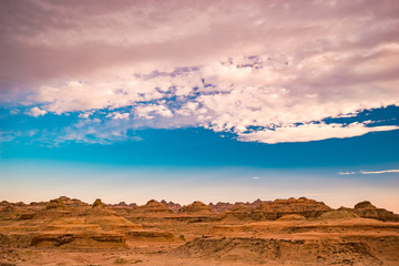 Xinjiang Wuerhe devil city fire clouds scenery