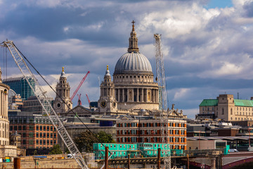 Fototapeta premium 20 -August -2019, different tourist points to visit, street life in London on a sunny summer day.