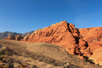 Fototapeta na wymiar Beautiful colors in the rocks along Red Rock Canyon, Nevada