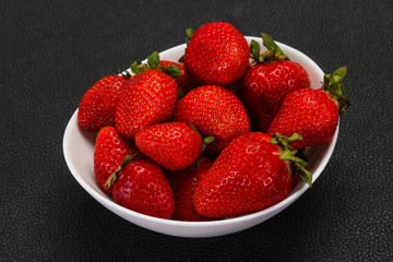 Sweet strawberry in the bowl