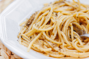 Cacio e Pepe - spaghetti with cheese and pepper