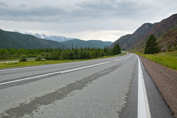 Naklejka premium Landscape with a highway in the mountains