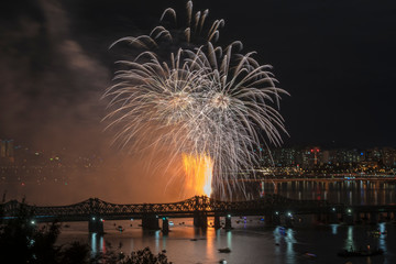 Fireworks Images, Stock Photos & Vectors