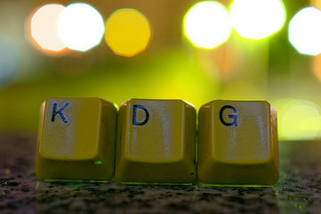 Buchstaben mit in deutsch KDG Katholisches Datenschutzgesetz in englisch Catholic data protection...