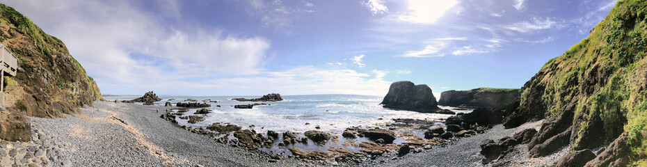 ocean, black rock beach, cliffs, Pacific Northwest, panoramic