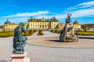 Fotobehang Drottningholm Palace viewed from the royal gardens in Sweden © dudlajzov