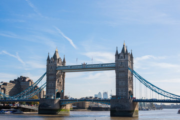 Obraz premium Tower Bridge London blue sky