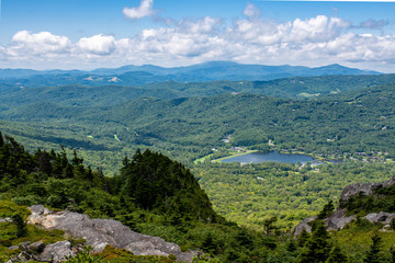 Fototapeta na wymiar The view from Grandfather Mountain in Western North Carolina near Boone, Linville, and Blowing Rock