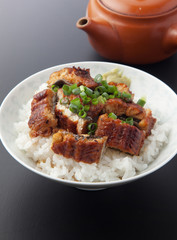 うなぎの蒲焼き　鰻丼
