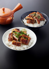 うなぎの蒲焼き　鰻丼