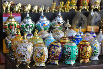  Thai Benjarong is a handicraft that produces beautiful products to stand for beauty.