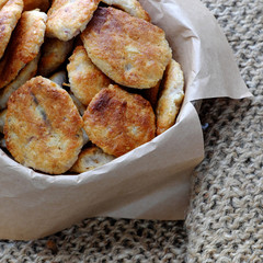 homemade cake for snacks, coconut cassava pies baked © xuanhuongho