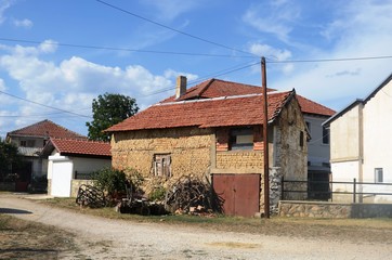 Macédoine du Nord : Village et musée ethnologique de Podmocani