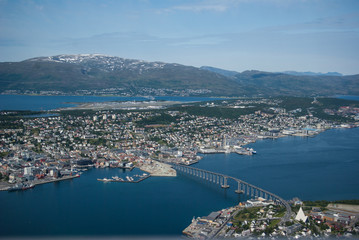 Fototapeta premium Panoramablick auf das Stadt Tromsø, Norwegen