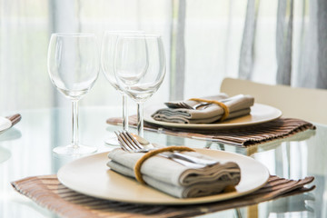Empty glasses in restaurant