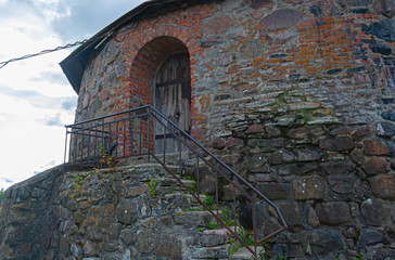 Masonry and entrance to the second tier of the watchtower of the Karela fortress