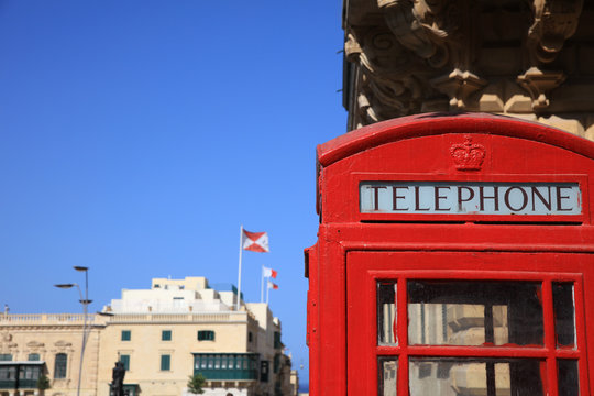 Alte britische Telefonzelle in Valletta. Malta