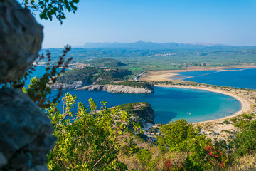Spiaggia di Voidokilia vista dal vecchio castello di Navarino, Pylos, Peloponneso, Grecia