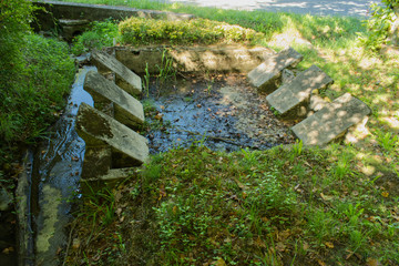 Lavoir à Cassaber dans le département 64 et ses planches de lavage