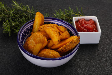Fried potato slices