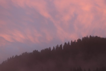 Obraz premium sunset in the mountains