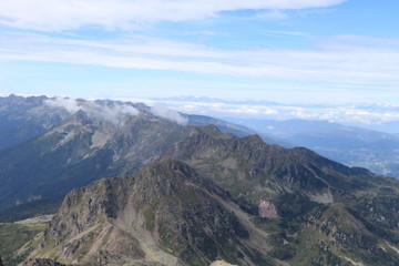 Obraz na płótnie Canvas panoramic view of the mountains