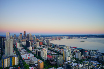 Fototapeta na wymiar Beautiful waterfront downtown of Seattle, in Washington State