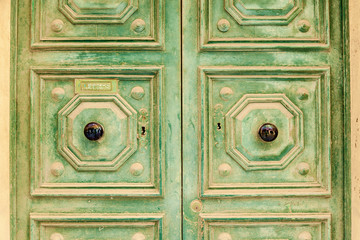 texture of wooden doors in Malta