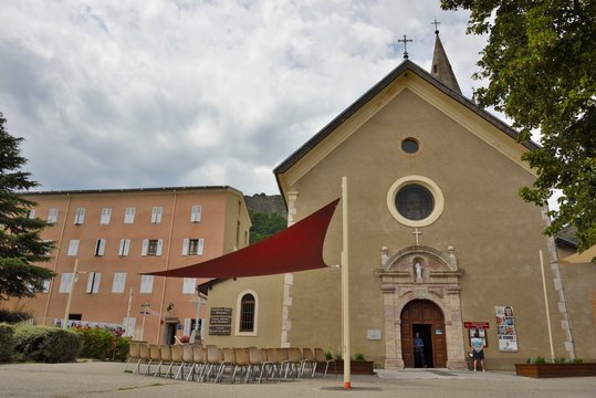 Sanctuaire de Notre-dame-du-Laus (Hautes-Alpes)