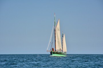 Gréement en pleine mer en Bretagne