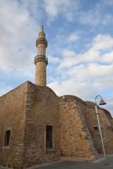 Fototapeta na wymiar Minarett der Neratze Moschee in Rethymno auf Kreta, Griechenland