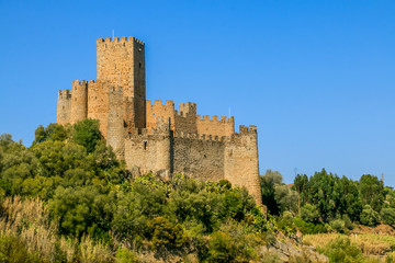 Fototapeta na wymiar Templar Castle of Almourol in an isle- Vila Nova da Barquinha - Ribatejo - Portugal