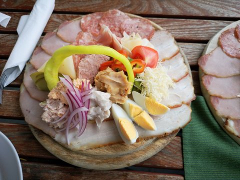 Brettljause Buschenschank Steiermark